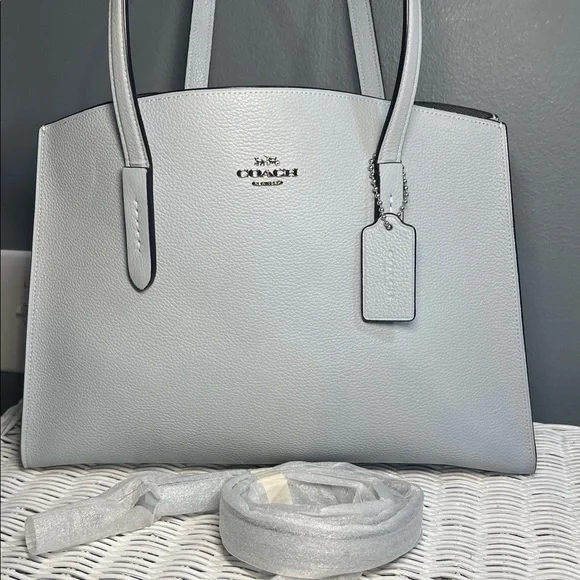 Coach Charlie Carryall - Picture 5 of 17